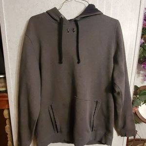 Mens under armour storm sweat shirt.